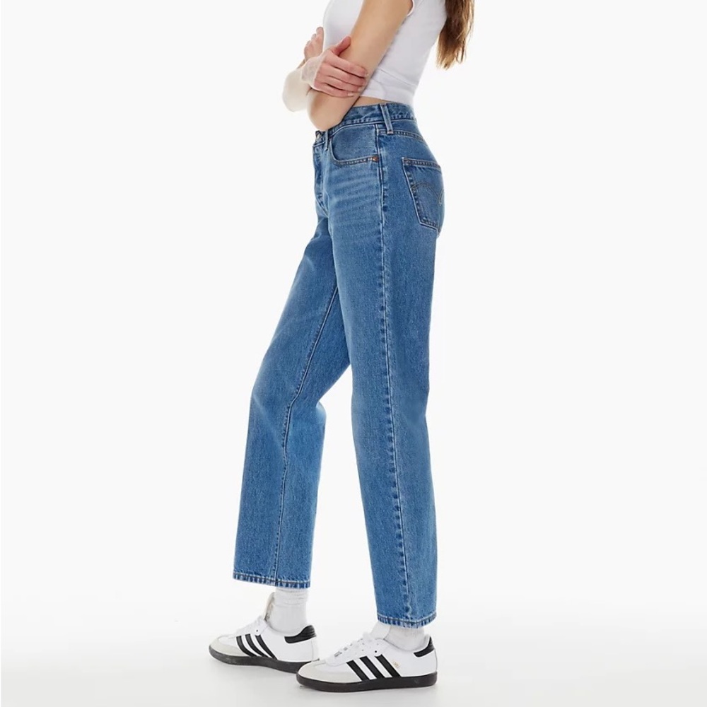 NEW Levi’s 501 90s (Hailey Beiber) Size 26 x 30